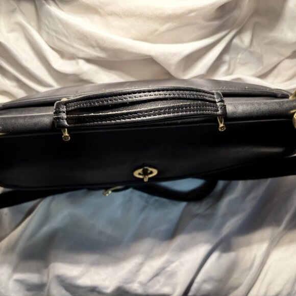 Vintage Coach Willis Shoulder Bag – Black Glove-Tanned Leather –Free Shipping - Picture 4 of 15